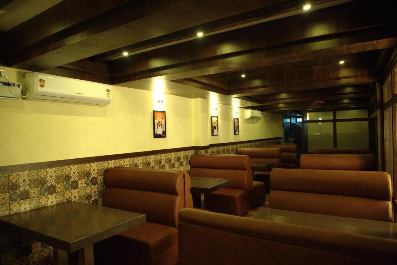 Jai Wings Hotel ปอนดิเชอรี ภายนอก รูปภาพ