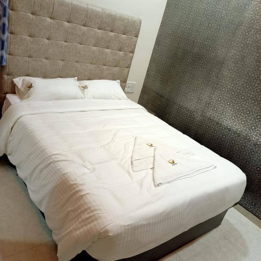 Jai Wings Hotel ปอนดิเชอรี ภายนอก รูปภาพ