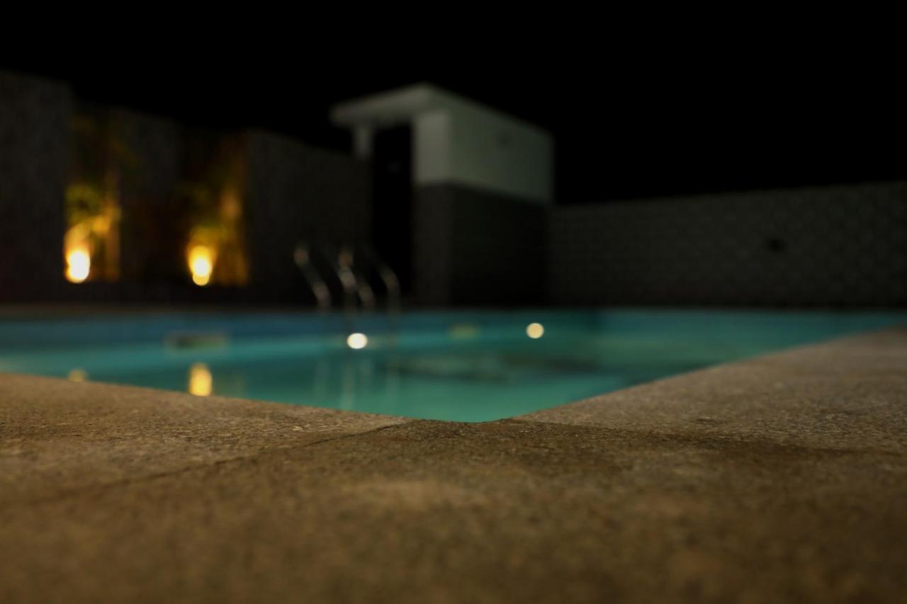 Jai Wings Hotel ปอนดิเชอรี ภายนอก รูปภาพ